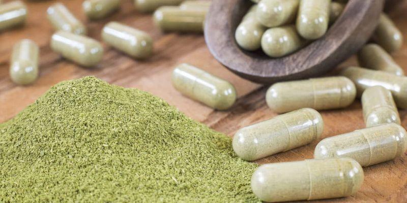 Quality tested kratom powder and capsules
